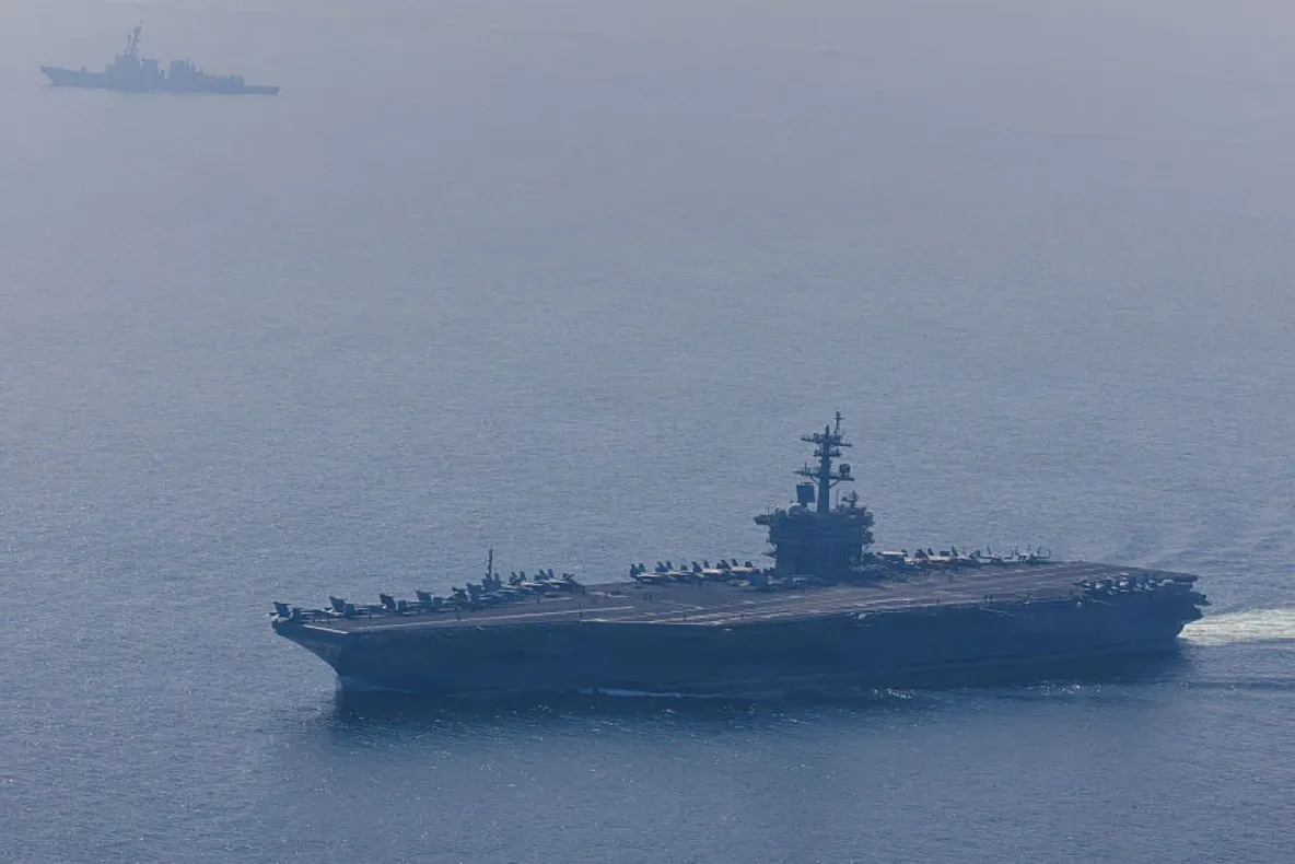 Criză fără precedent la bordul USS Abraham Lincoln. Marinarii, împinși la limită după luni întregi pe mare: vor să sară în apă