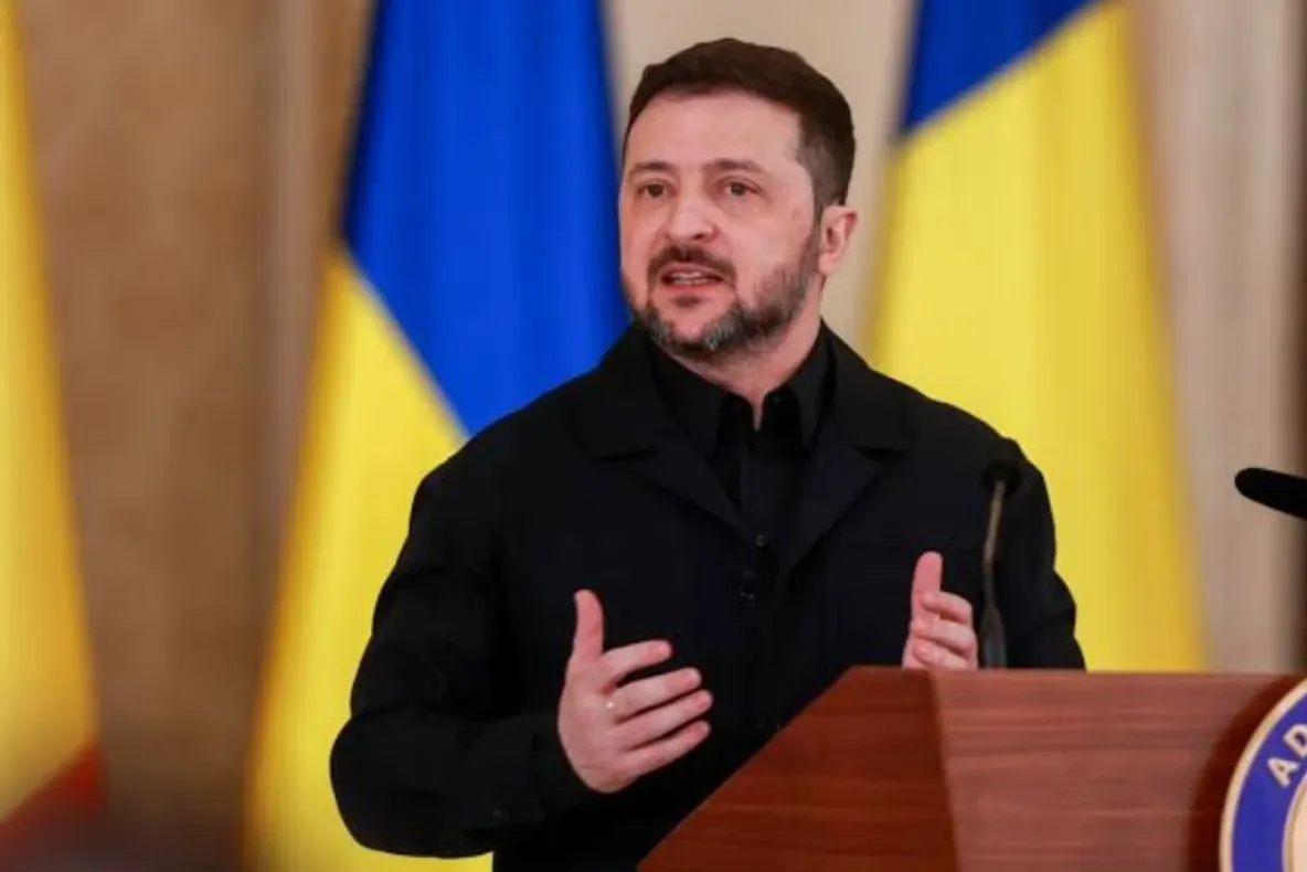 Zelenski, după trilaterala de la Chișinău: ”Ucraina este pregătită să contribuie la dezvoltarea capacităților de apărare ale României și R. Moldova”