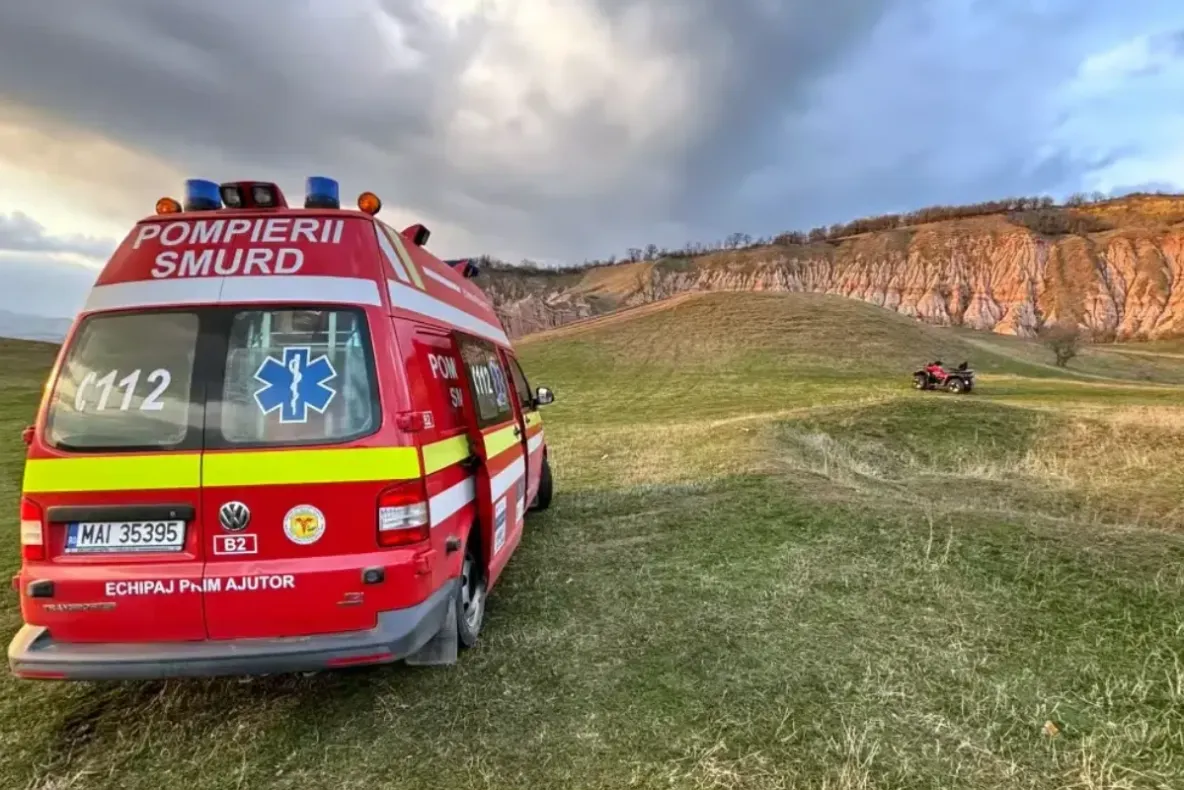 Accident la Râpa Roșie, în Sebeș. O persoană a căzut, salvatorii intervin de urgență