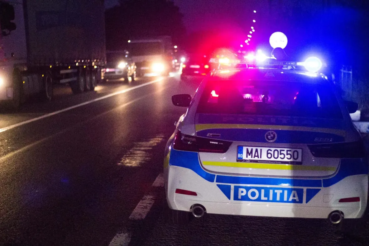 Accident în Sectorul 6 al Capitalei. Trafic restricționat pe Bulevardul Iuliu Maniu, după ce un pieton a fost lovit de o mașină