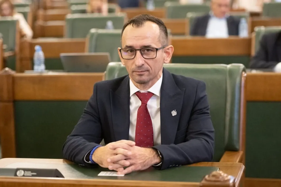 Primarul din vestul României care și-a pierdut astăzi cel de-al doilea mandat prin demitere: „Sunt mari șanse ca și în 2028 să câștig”