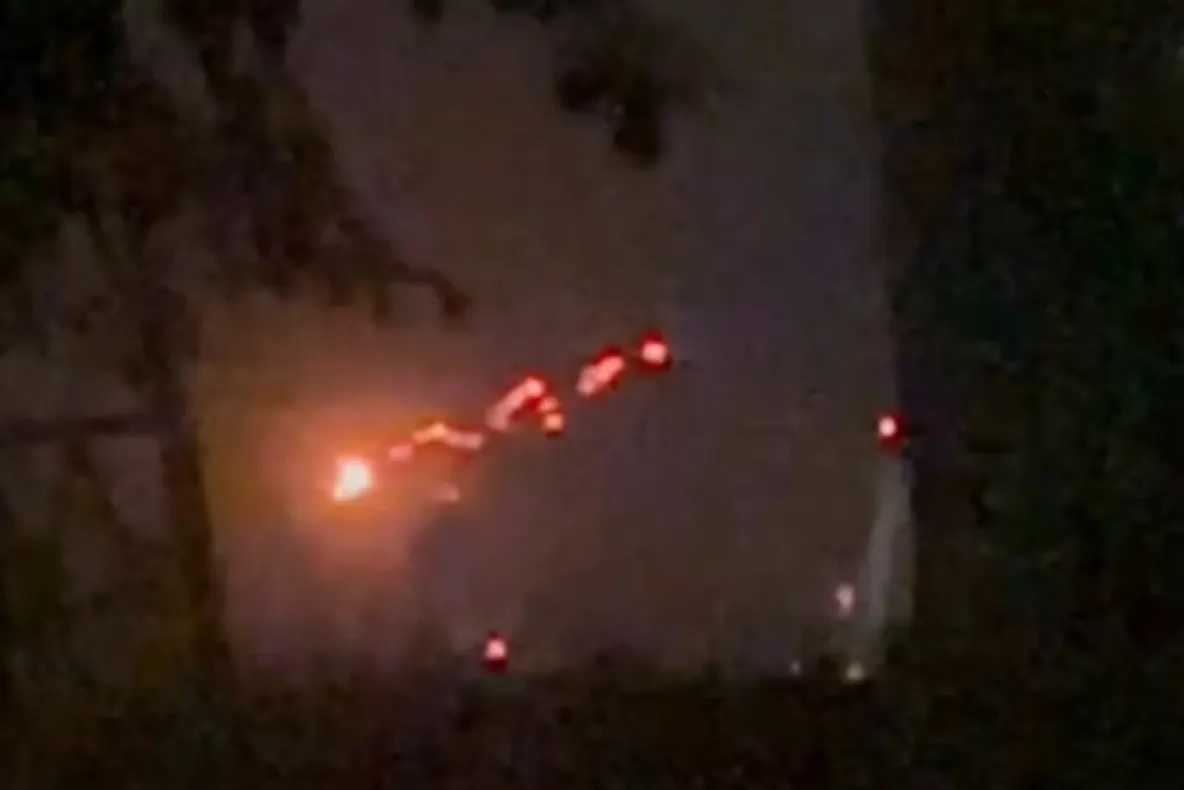 Bombardamentul rusesc de la Izmail, văzut din România. Localnicii din Tulcea au filmat exploziile - VIDEO