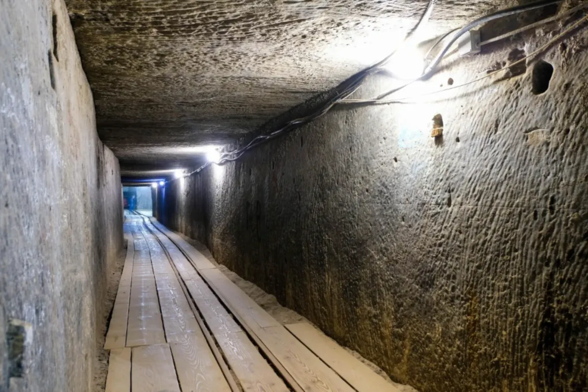 O țară din Europa pompează 8 miliarde de euro în adăposturi subterane. Planul pentru caz de război