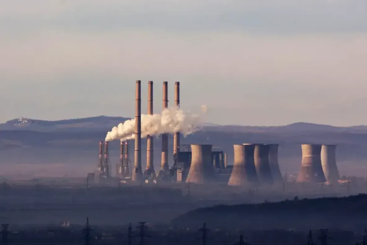 Complexul Energetic Oltenia: conducerea primește 3 milioane de lei în ciuda pierderilor