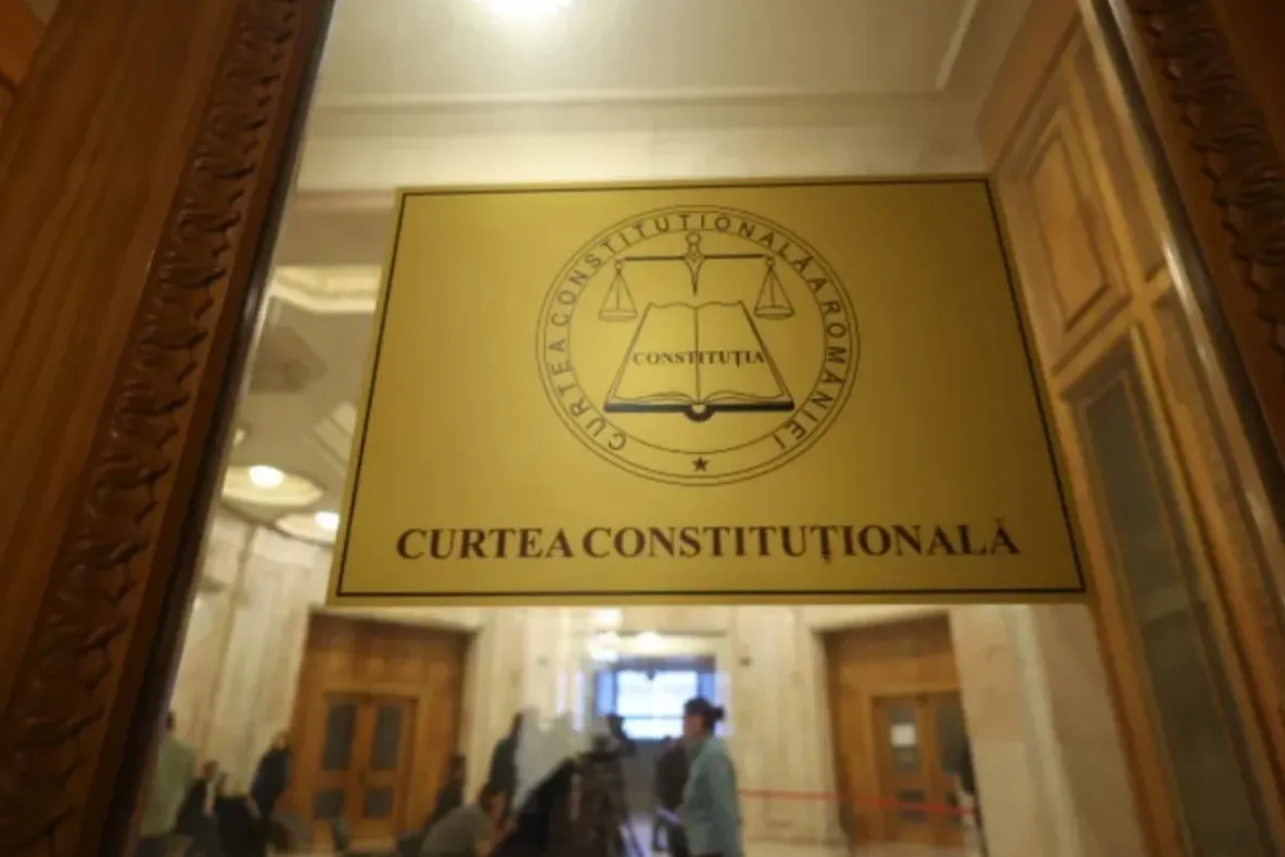 Fost judecător CCR: ”Alegerile anticipate nu sunt o soluție. Nicușor Dan nu poate fi obligat să dizolve Parlamentul”