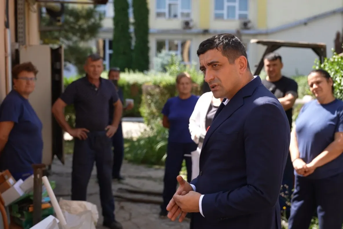 1000 de persoane rămase pe drumuri în urma închiderii CET Govora. Cerem măsuri urgente!