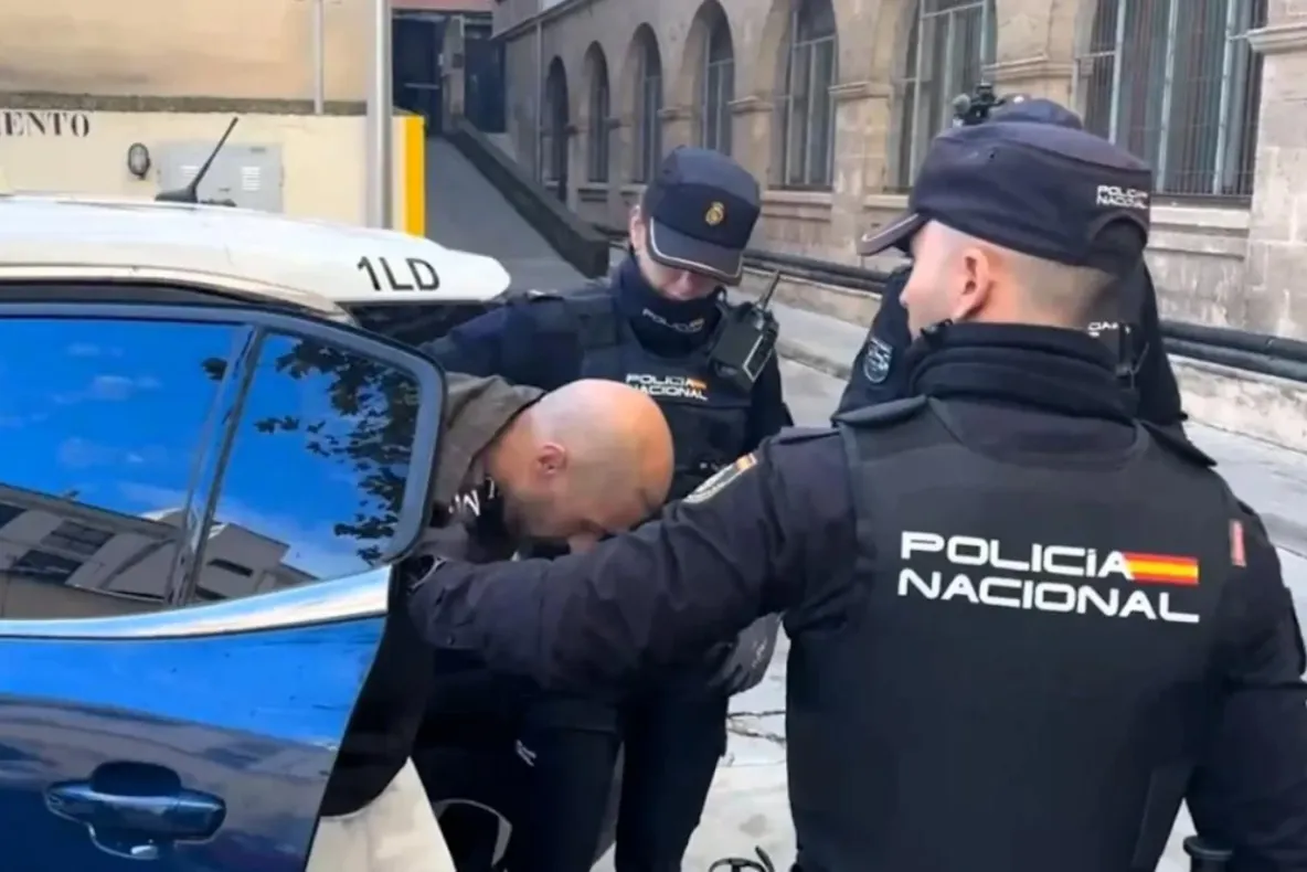 Noi detalii în cazul românului din Spania care și-a ucis soția cu 66 de lovituri de cuțit. Atacul s-a petrecut în fața fiicei lor