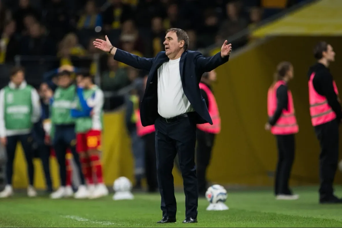 Hagi a înregistrat o înfrângere în primul meci oficial. România Suedia 1-2, în Liga Națiunilor