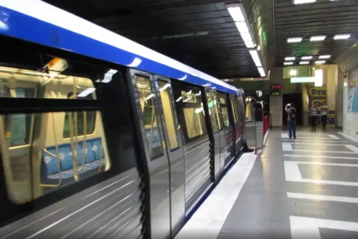 Metrorex anunță posibile intervale mai mari între trenuri. Aglomerația și reviziile pot afecta circulația