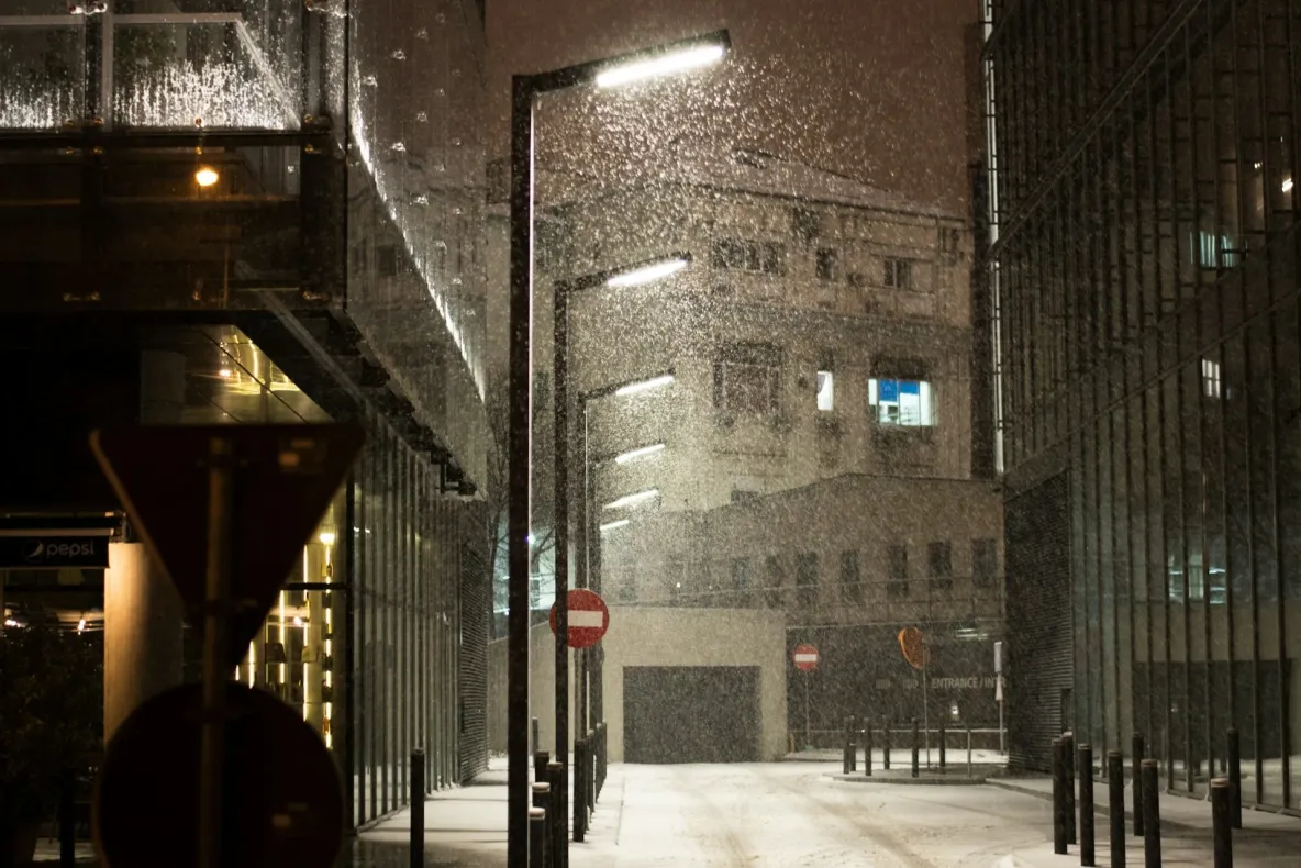 Când ar putea veni prima ninsoare în București. Data indicată de AccuWeather pentru primii fulgi