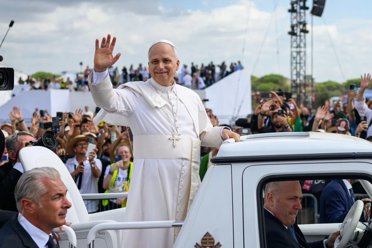Papa Leon al XIV-lea a sărbătorit împlinirea a 71 de ani. Pacea, una dintre temele centrale ale primului an de pontificat