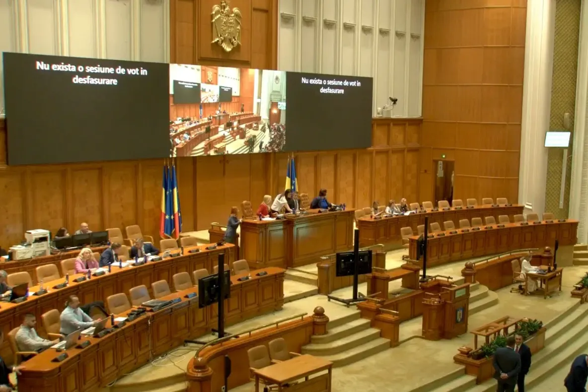 Camera Deputaților începe analiza proiectelor pentru reducerea numărului de parlamentari la 300
