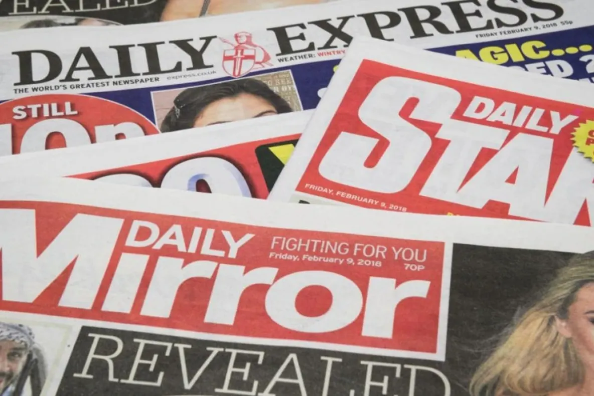 Inteligența artificială lovește presa britanică. 220 de posturi editoriale dispar la Reach
