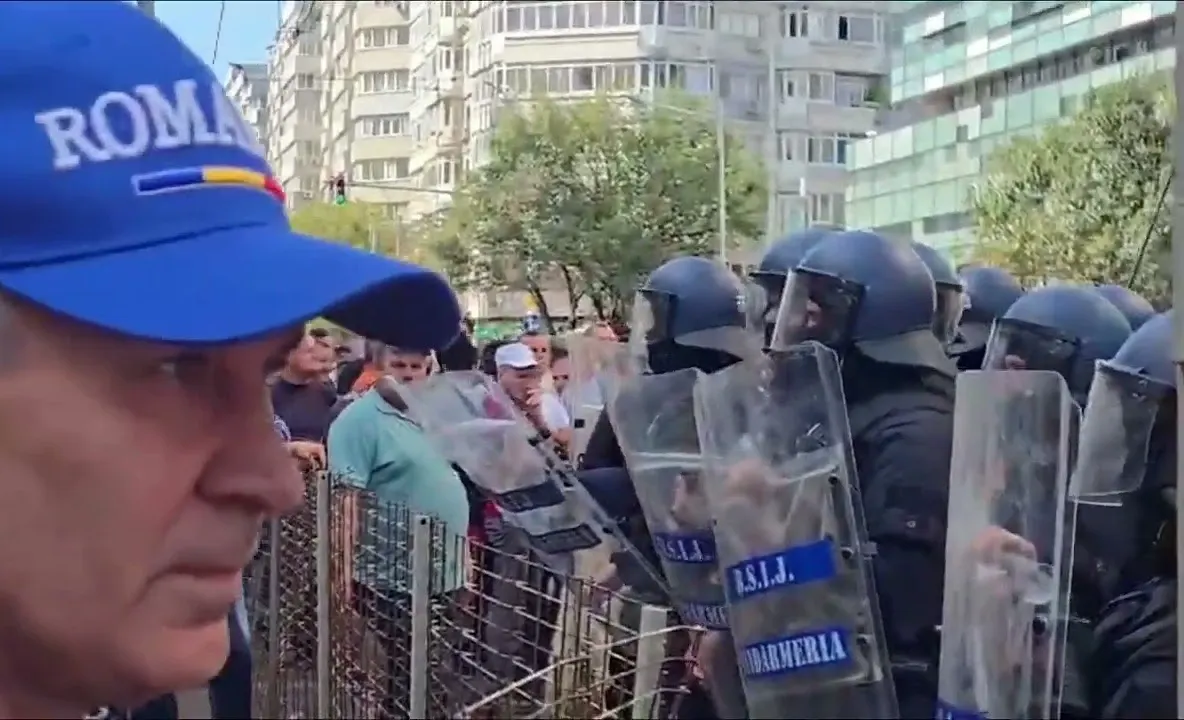 Cinci inculpați după violențele din Piața Victoriei. Ciprian Pamfile scapă de arestul preventiv, dar primește o măsură strictă