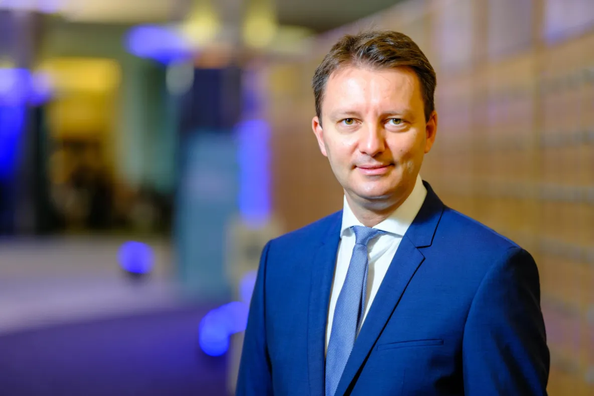 Cine este Siegfried Mureșan. Acuzații la adresa europarlamentarului propus pentru funcția de premier,