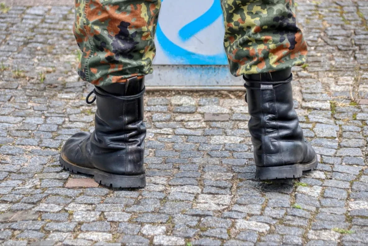 Câți bani în plus la pensie primesc românii care au făcut armata. Stagiul militar este luat în calcul la pensie