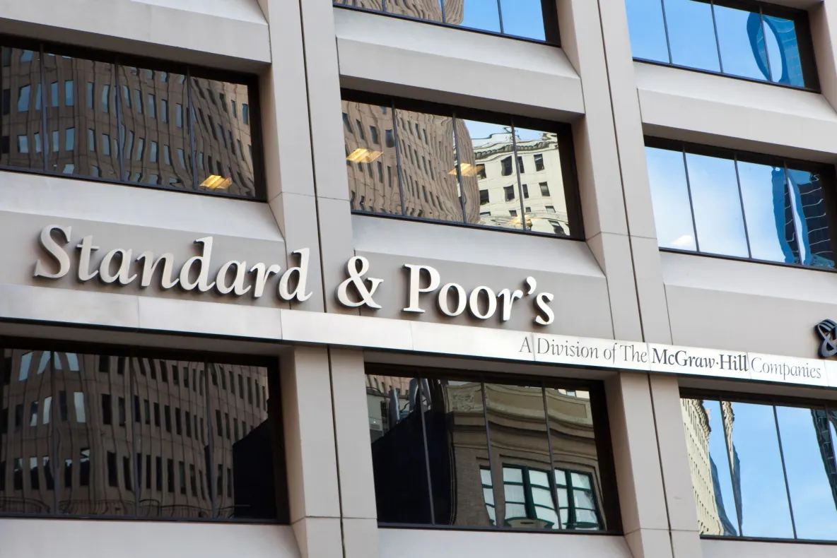 Ratingul României, decis pe 2 octombrie: ce se întâmplă cu Guvernul Mureșan înainte de verdictul S&P