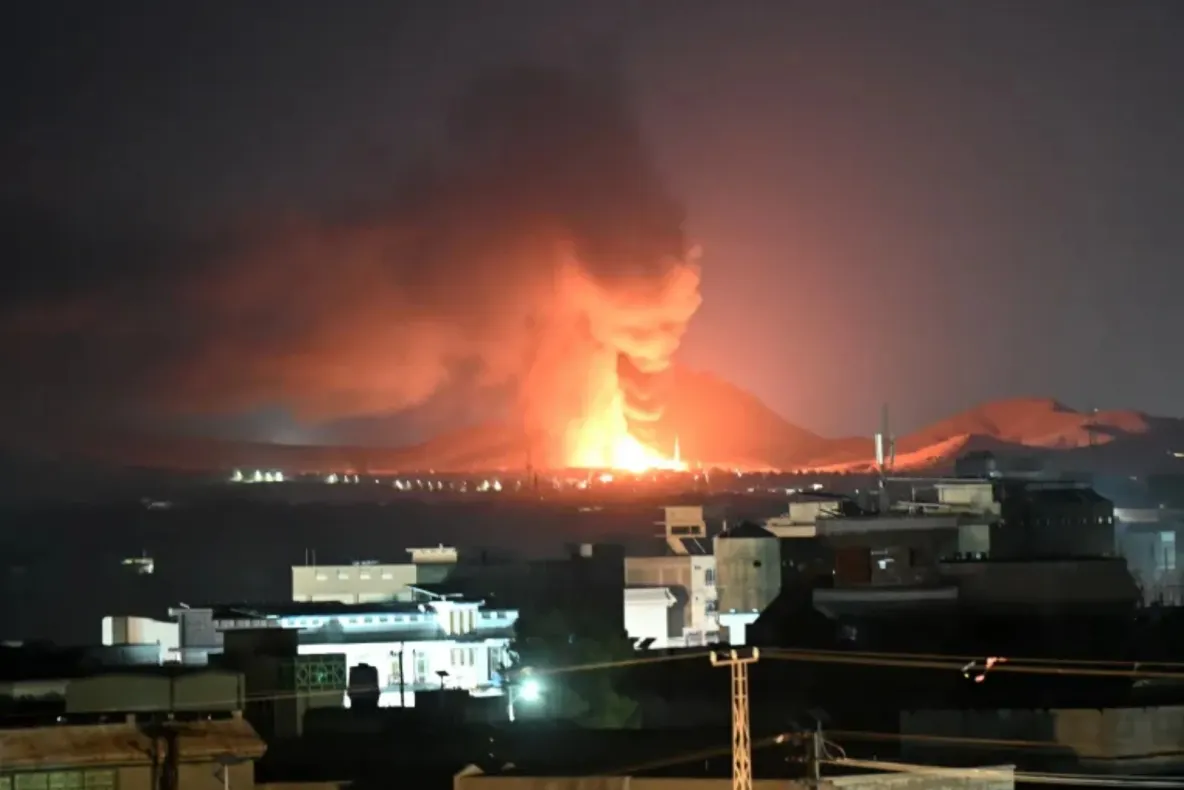 Noi tensiuni între Pakistan și Afganistan. Islamabadul anunță atacuri aeriene ca răspuns la dronele lansate de pe teritoriul afgan