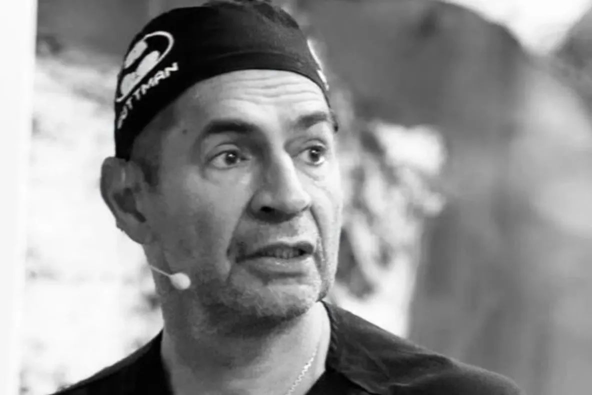 Chirurg plastician celebru, care a operat numeroase vedete, ucis în propria clinică. Un tânăr de 18 ani, arestat