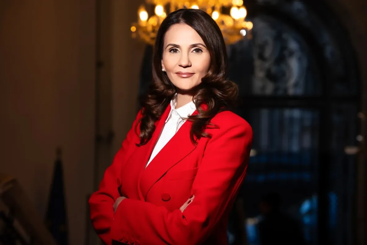 Anca Alexandrescu îi pune la zid pe cei care o atacă: „Ați făcut sute de milioane de euro din banii poporului român”