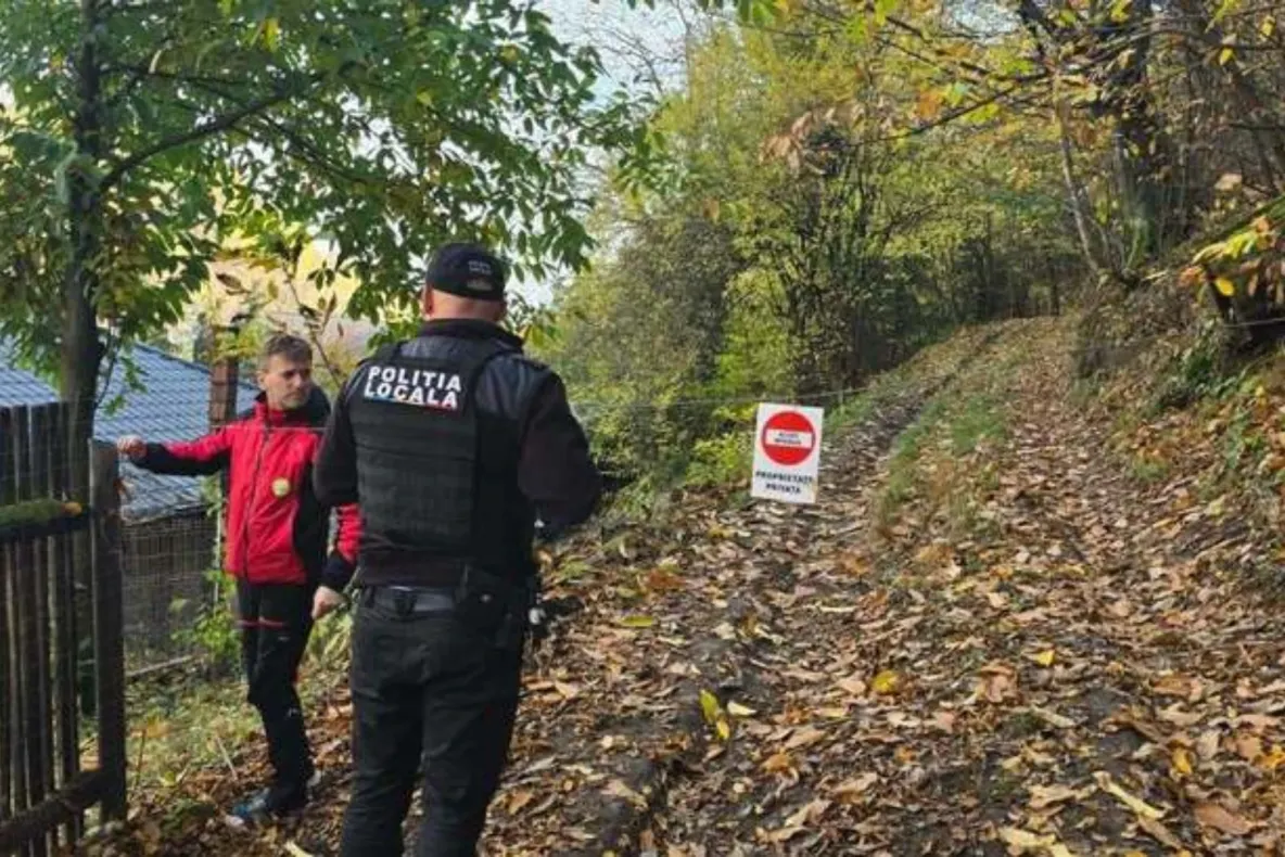 Incident grav pe un traseu turistic din Maramureş. Biciclist rănit de un cablu montat pe o potecă