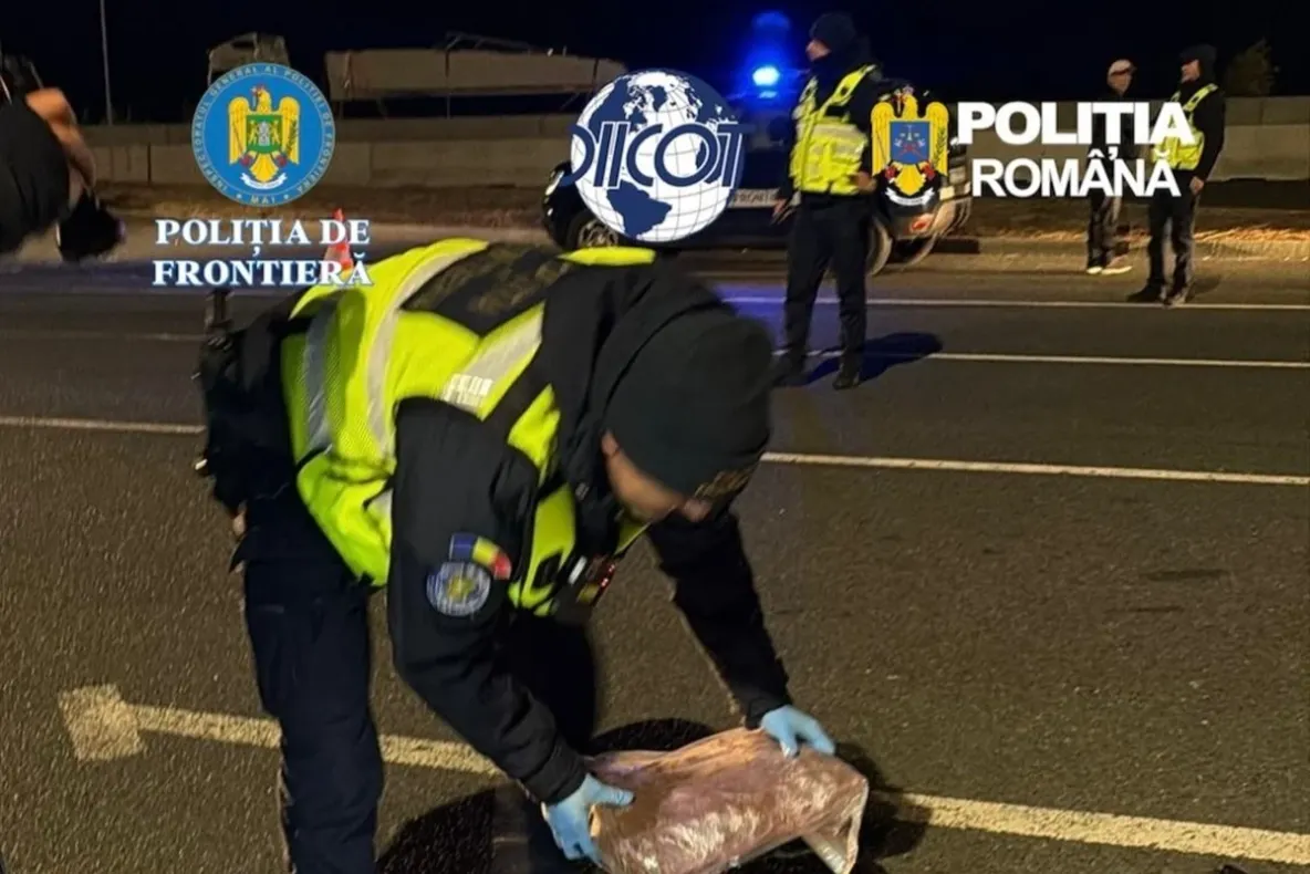 Tânăr de 21 de ani, prins la Nădlac cu peste 7 kilograme de canabis adus din Spania