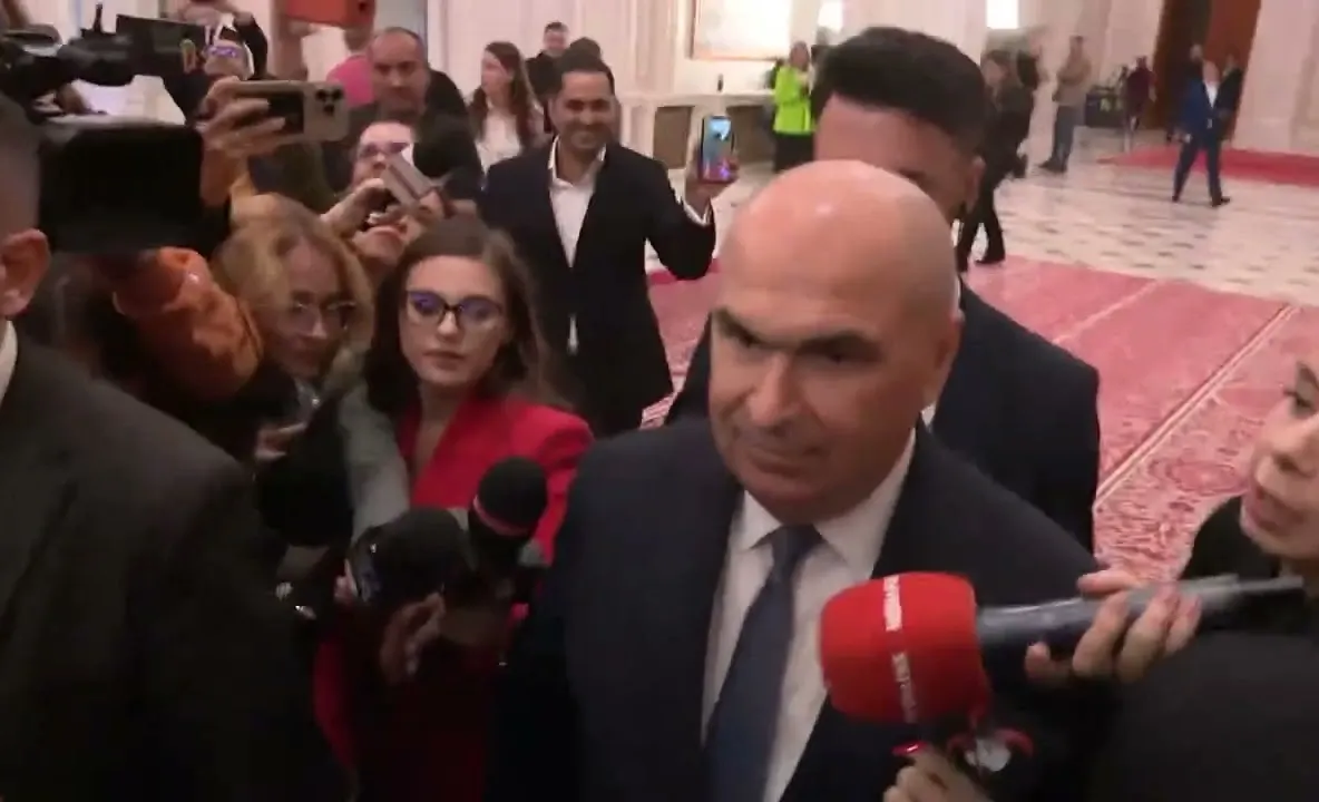 Testamentul economic al lui Bolojan. Cum a stins lumina în cămările românilor și a sărăcit țara