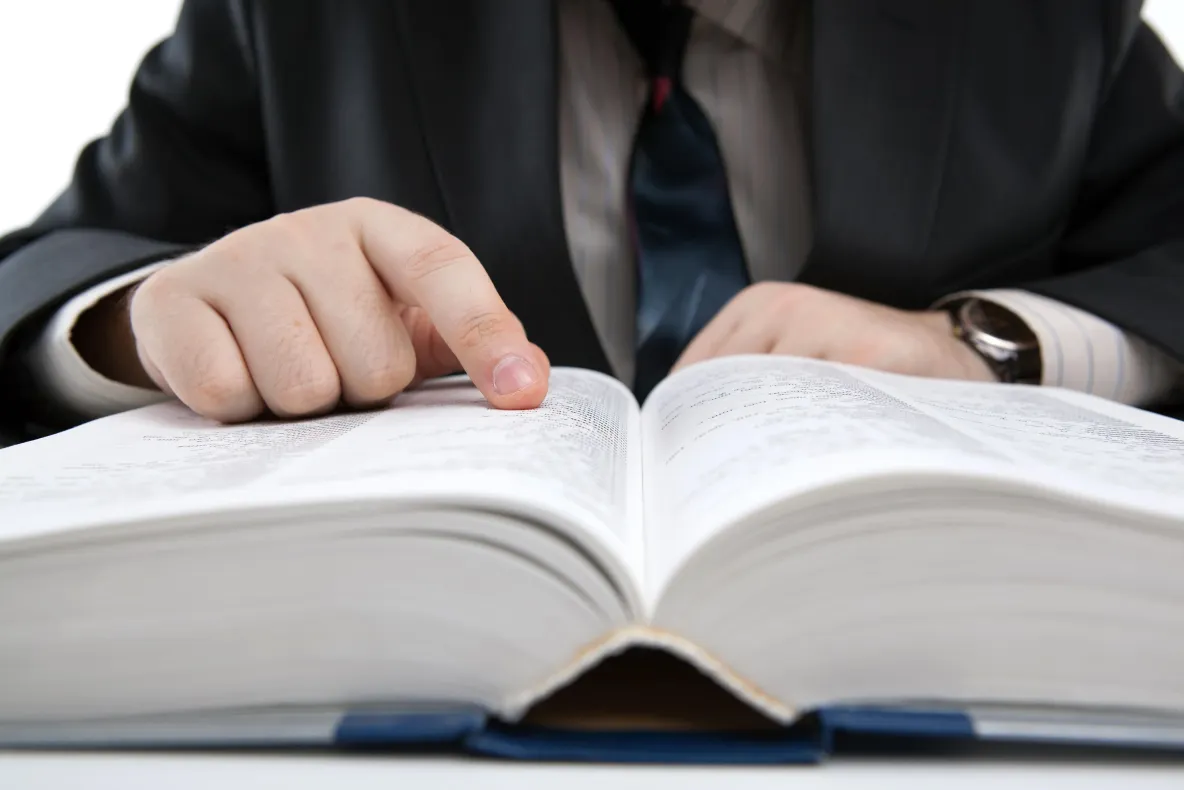 „Maxxing”, cuvântul anului 2026 ales de Dictionary.com. Ce înseamnă termenul popular în rândul tinerilor