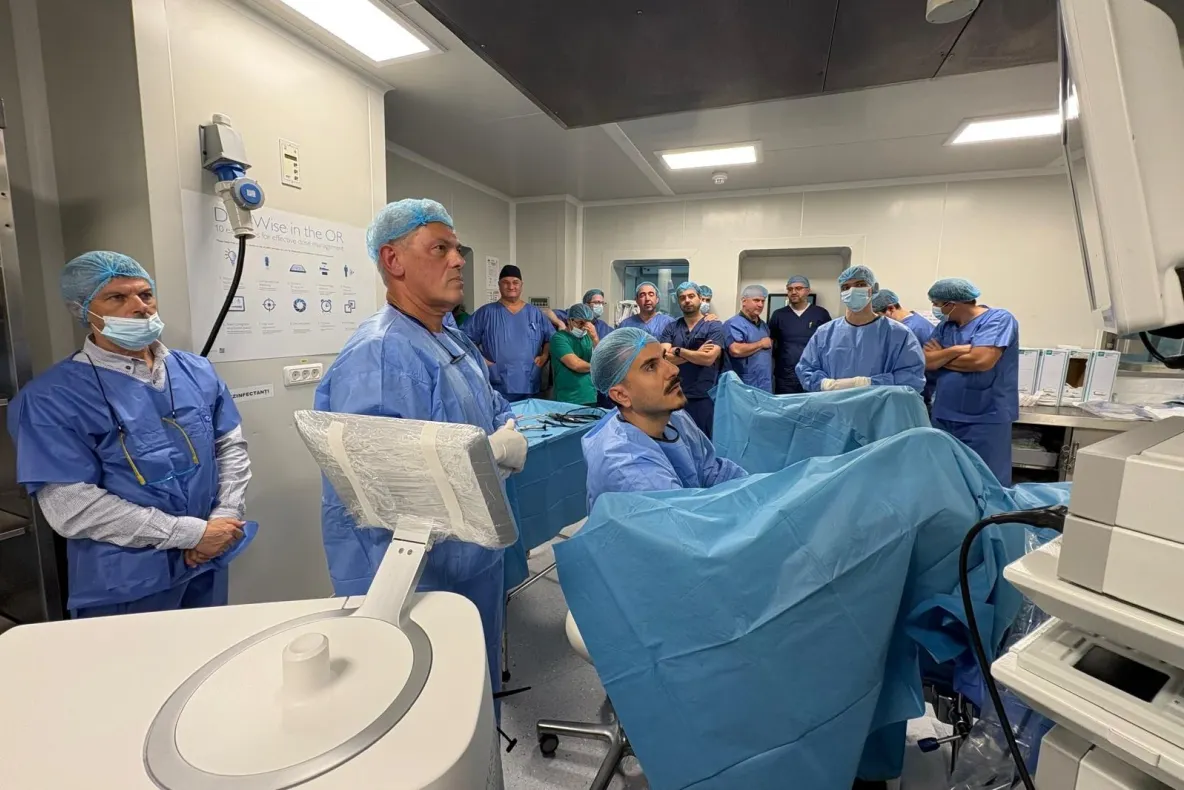 Premieră la Institutul Clinic Fundeni: Dr. Mihai Dobra a realizat intervenții HoLEP cu tehnologia MOSES în tratamentul adenomului de prostată