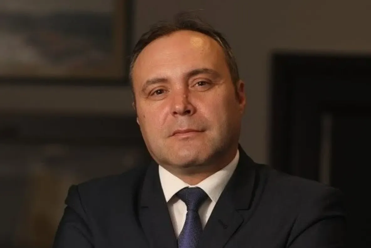 Dumitru Chisăliță vrea extinderea măsurilor pentru carburanți și la benzină. Ce priorități anunță pentru Ministerul Energiei