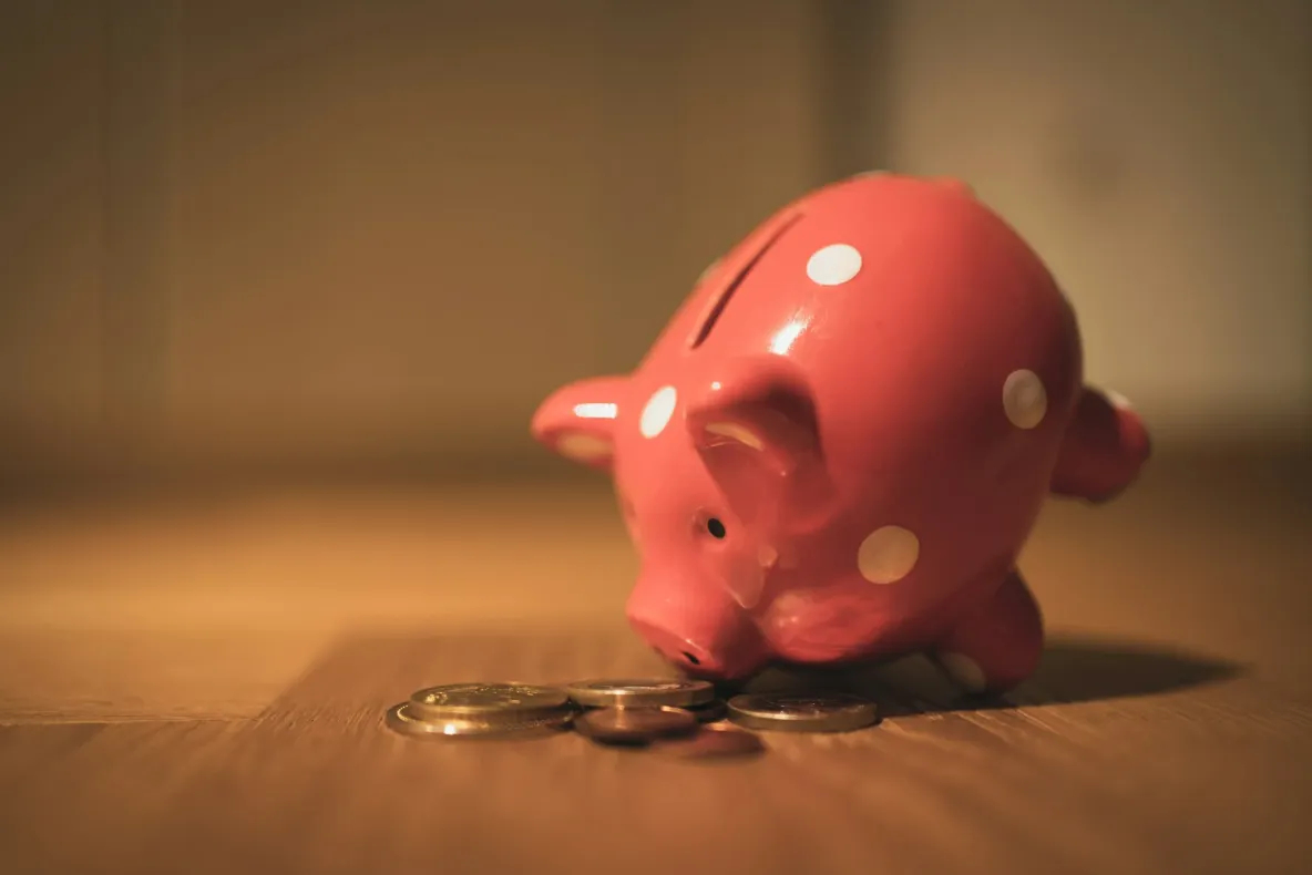 Românii, vulnerabili în fața dezastrelor: doar 17% spun că au bani puși deoparte pentru o pagubă majoră