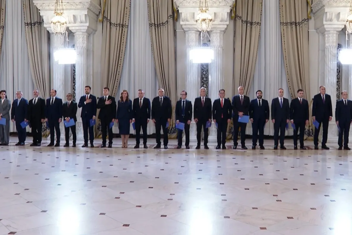 Guvernul Luca Niculescu depune jurământul la Cotroceni, la ora 19:00. Începe oficial mandatul noului Executiv