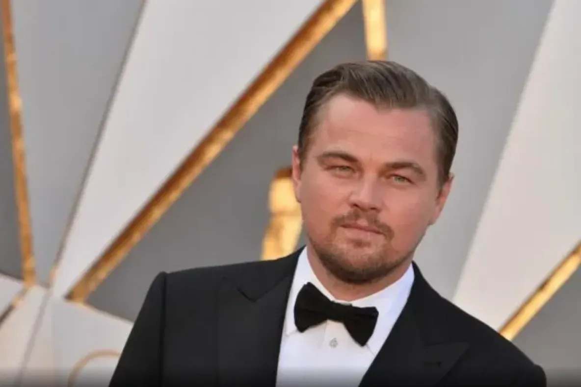 Leonardo DiCaprio, fără tricou pe plajă. Fotografiile care au stârnit un val de comentarii