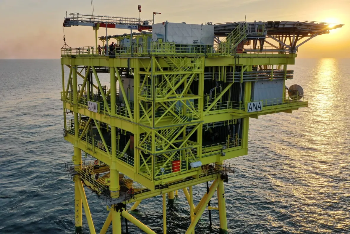 Americanii vând cel mai mare producător offshore de gaze din România. Cine preia compania care asigură 12% din consumul național