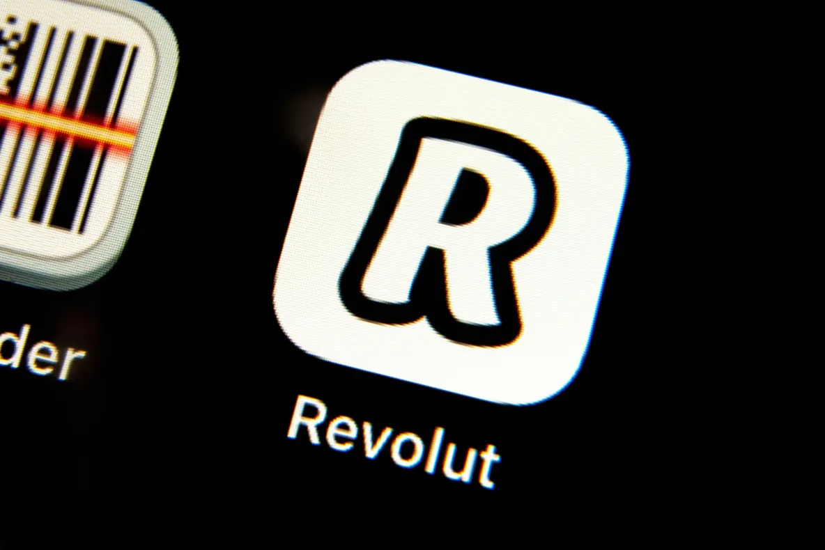 Revolut, mesaj pentru clienți despre banii lor. Ce se întâmplă după problemele cu aplicația