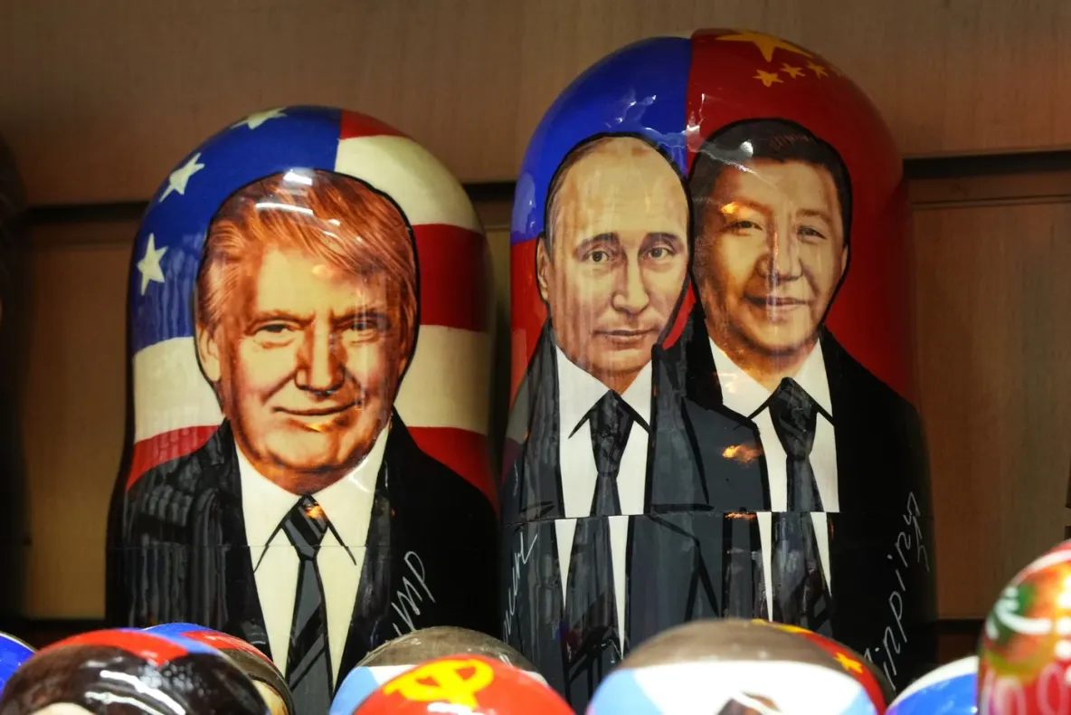 Putin, Trump și Xi ar putea sta la aceeași masă. Kremlinul deschide ușa pentru o întâlnire în China