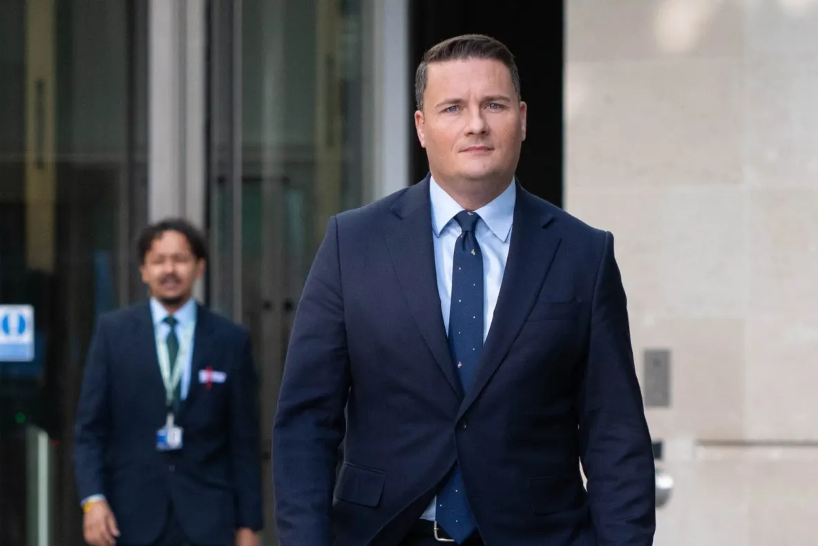 „Trebuie să fim pregătiți pentru un scenariu în care NATO se află în război cu Rusia”. Avertismentul secretarului britanic al Apărării