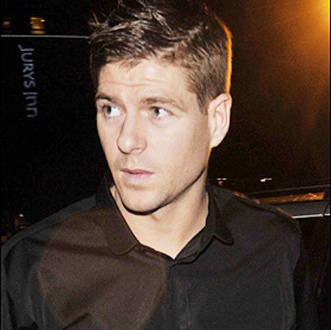 Steven Gerrard a revenit la antrenamentele lui Liverpool