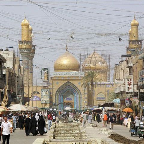 Cel puţin 35 de persoane au fost ucise şi 65 rănite într-un atentat sinucigaş în Bagdad