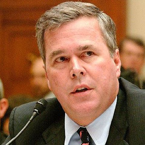 Bush tatăl vrea să-şi vadă şi cel de-al doilea fiu preşedinte al SUA