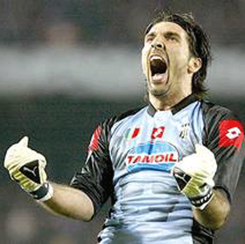 Italia - Gianluigi Buffon este din nou apt de joc după trei luni de indisponibilitate 