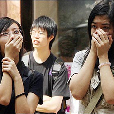 1 milion de chinezi vor părăsi oraşul Hong Kong din cauza poluării