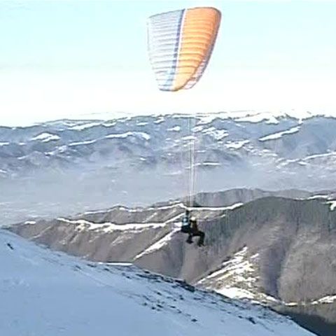 Parapantiştii sunt nelipsiţi din Munţii Parâng