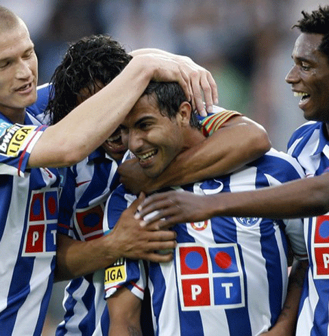 Portugalia - Fundaşul brazilian Lino, dorit de Steaua, va semna cu PAOK Salonic 