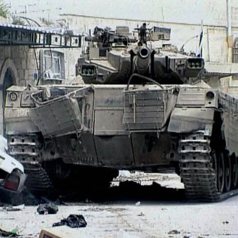 Yasser Arafat, Ehud Barak, Shimon Peres şi Benjamin Netanyahu apar astăzi la Realitatea TV într-un film semnat de Oliver Stone