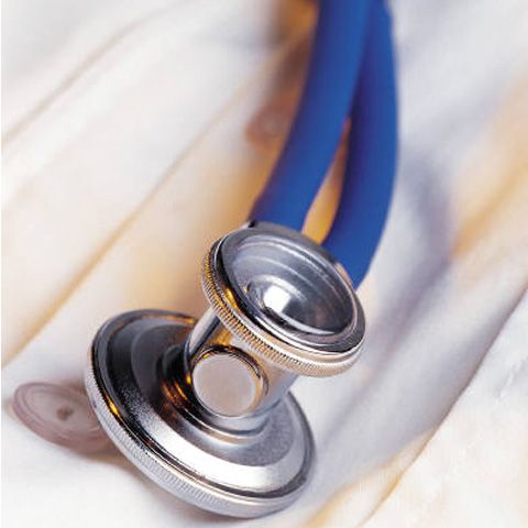 Ministrul Sănătăţii este sceptic în privinţa majorărilor salariilor din Sănătate, aprobate de Nicolăescu