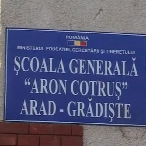 Bătaie în şcoală: Un elev de 13 ani din Arad a ajuns la spital cu traumatisme