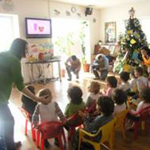 ADVERTORIAL - Cel de-al doilea DVD al colecţiei Superbebe education a fost lansat