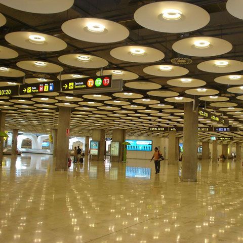 Trei zboruri TAROM către Spania au suferit modificări din cauza vremii nefavorabile