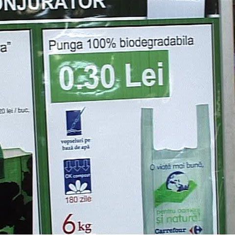 Comercianţii români renunţă la pungile de plastic